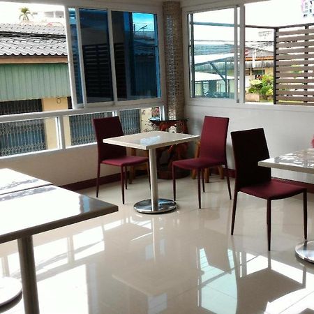V-House Hotel Trang Exterior foto