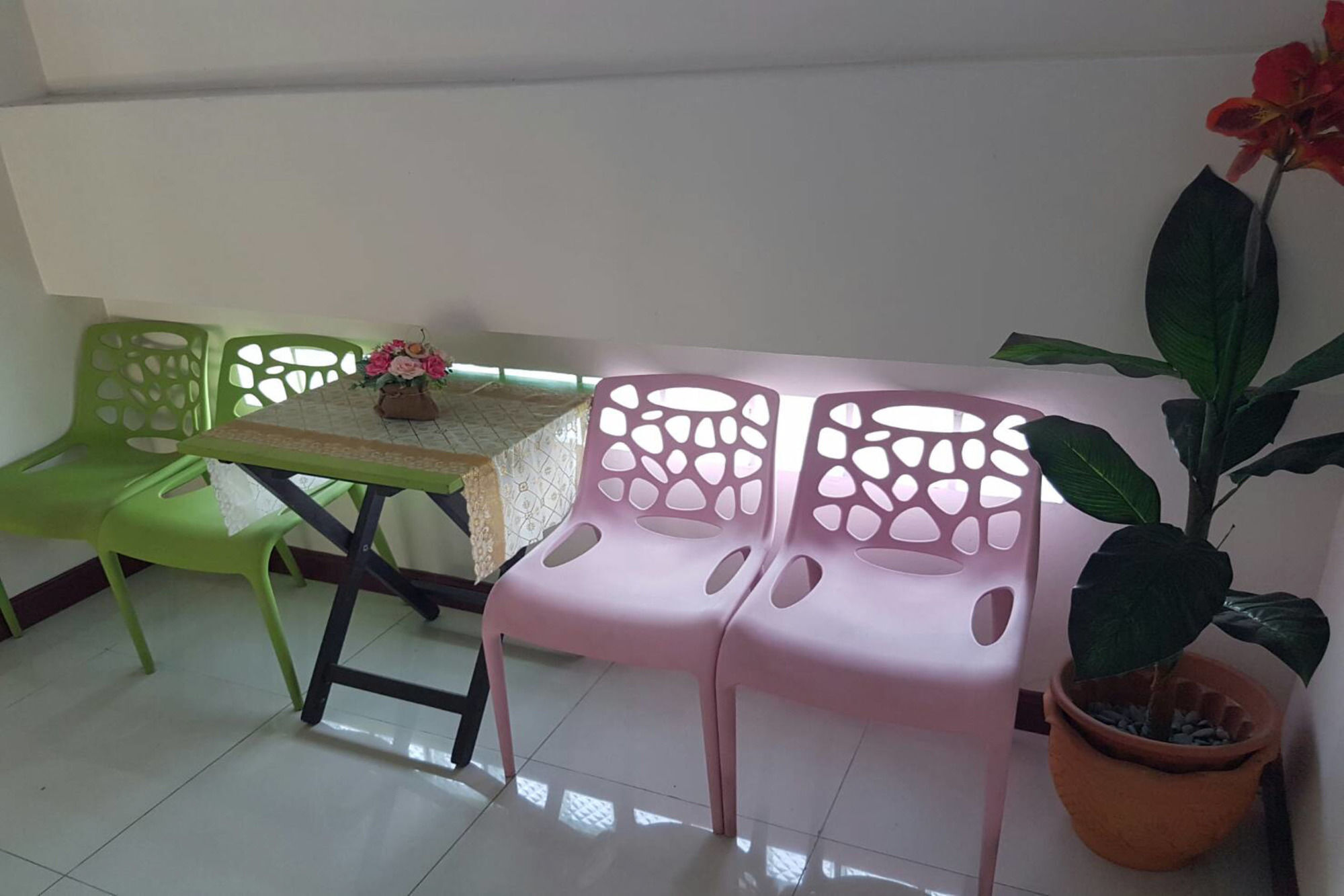 V-House Hotel Trang Exterior foto