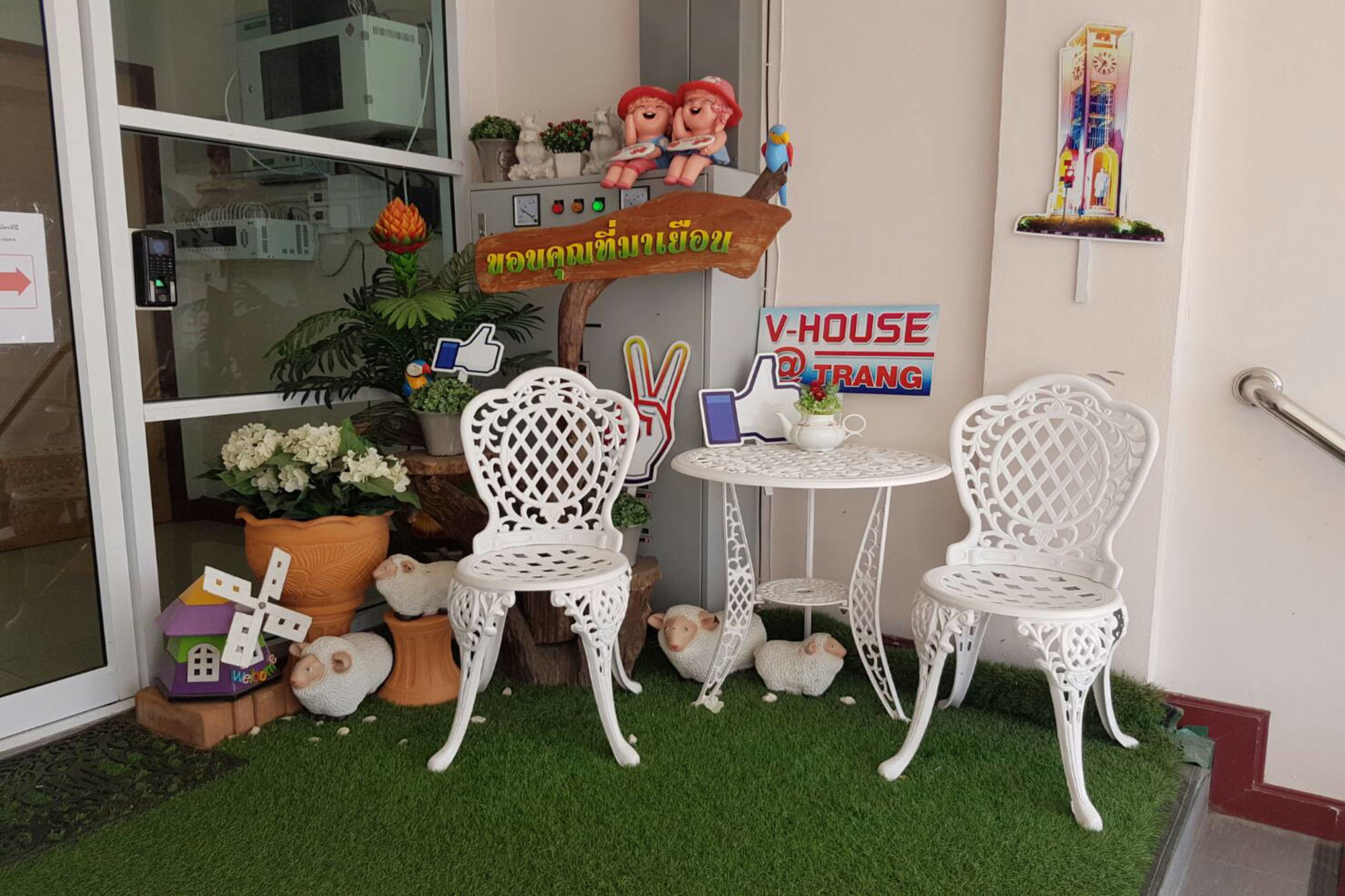 V-House Hotel Trang Exterior foto